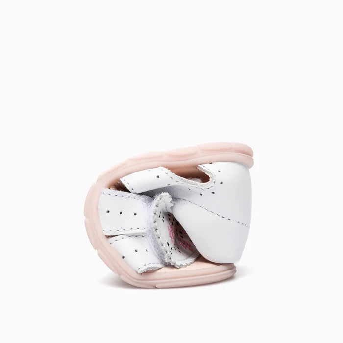 Pablosky ZIG 066807 Barefoot Sandals-White